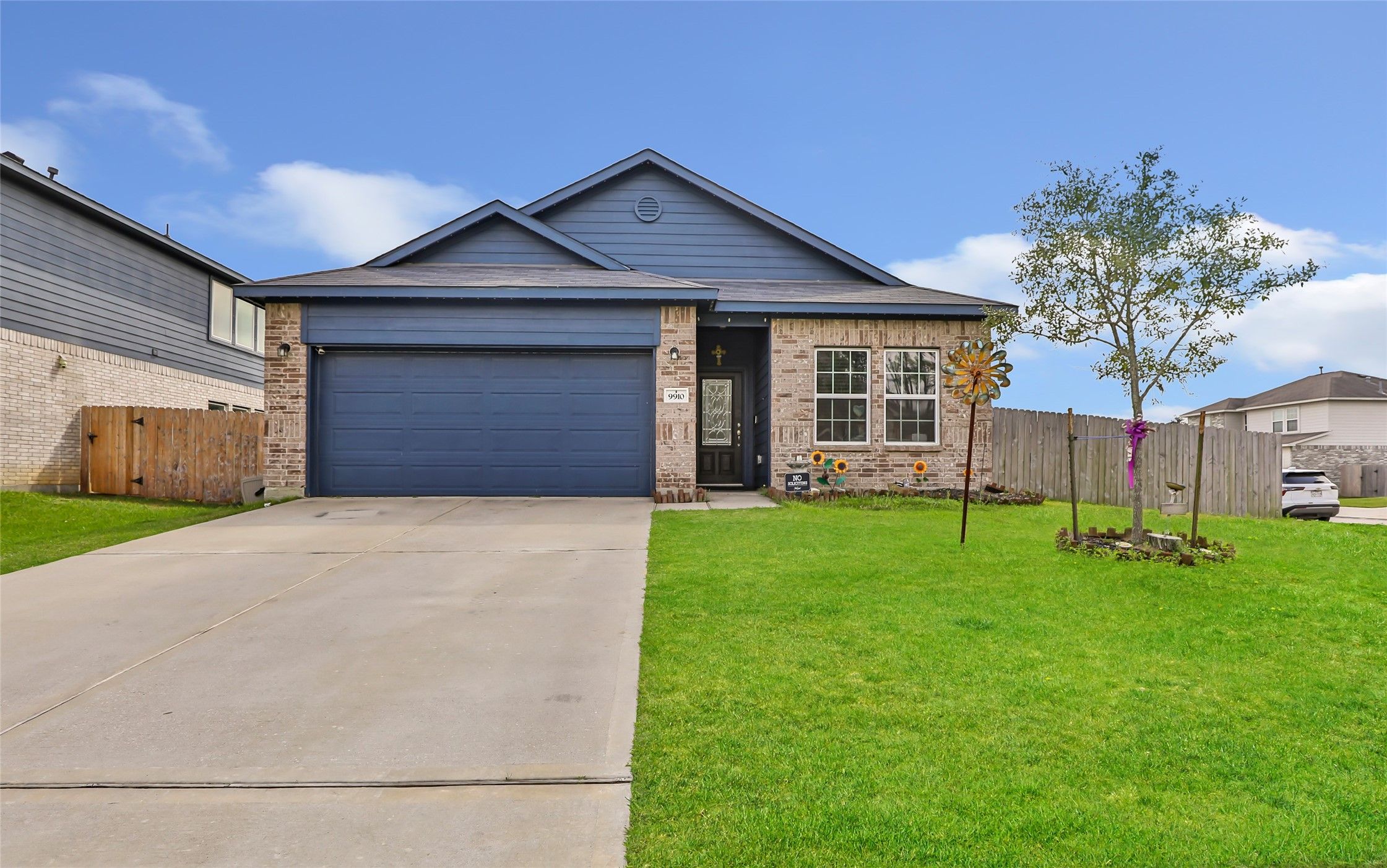 9910 Pine Forest Court