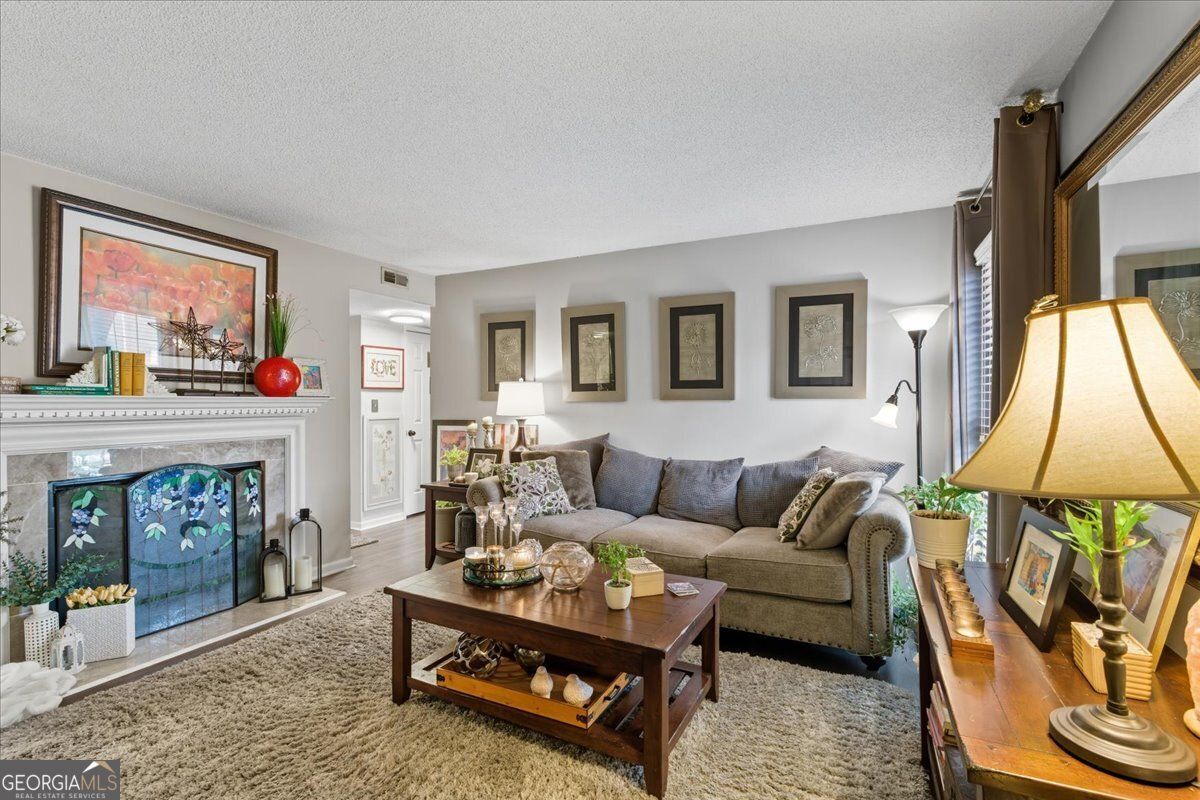 1166 Booth Road Sw APT 906