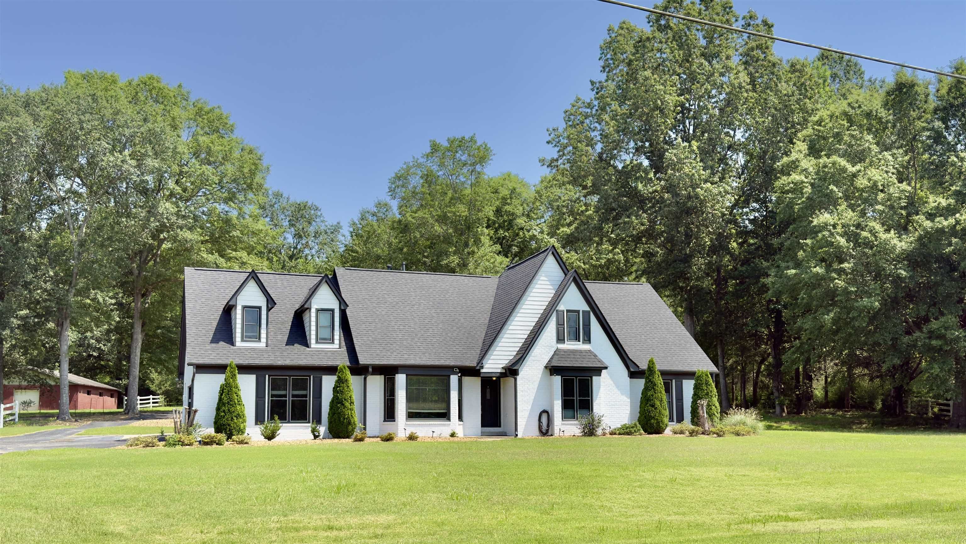 12380 Fox Lair Dr