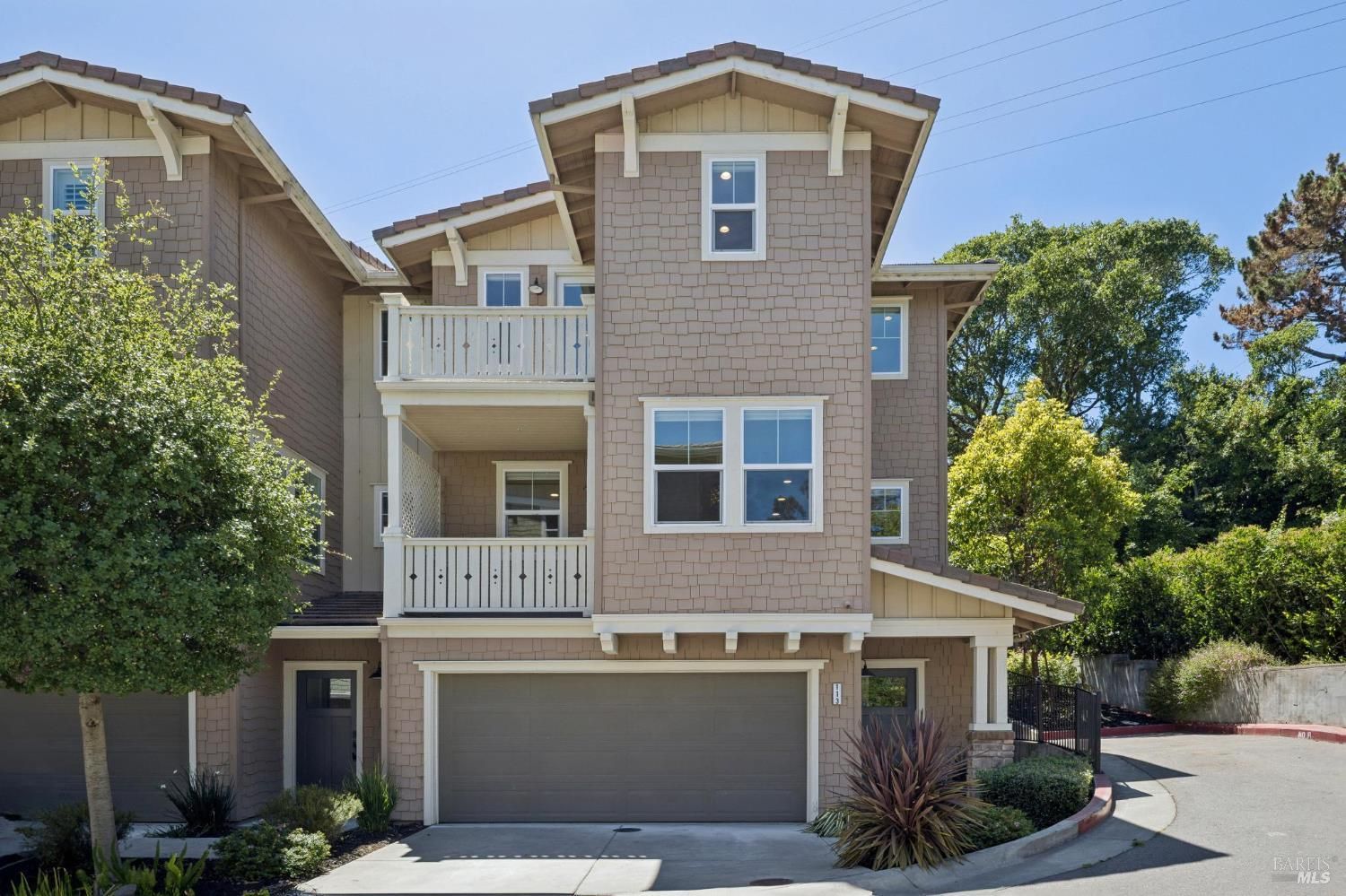 1425 Casa Buena Drive 113