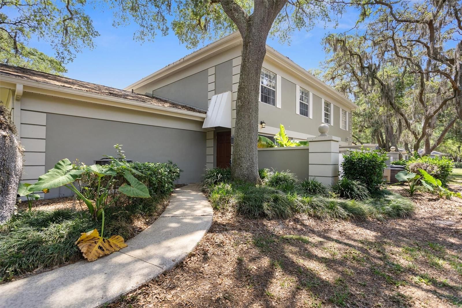 6210 Greenleaf Lane 6210