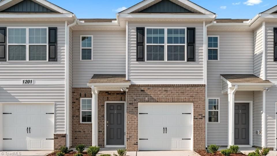1613 Komondor Trail