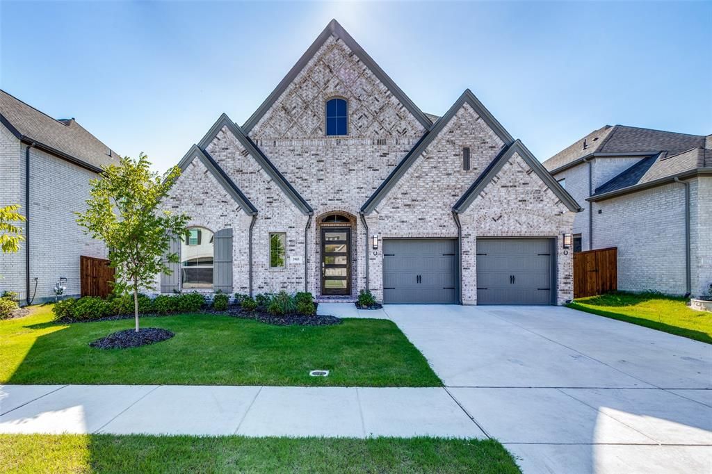 3903 Chesapeake Way