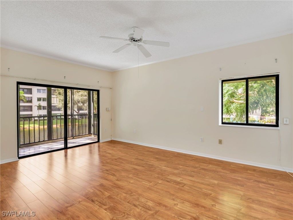 900 Arbor Lake Drive 9-206