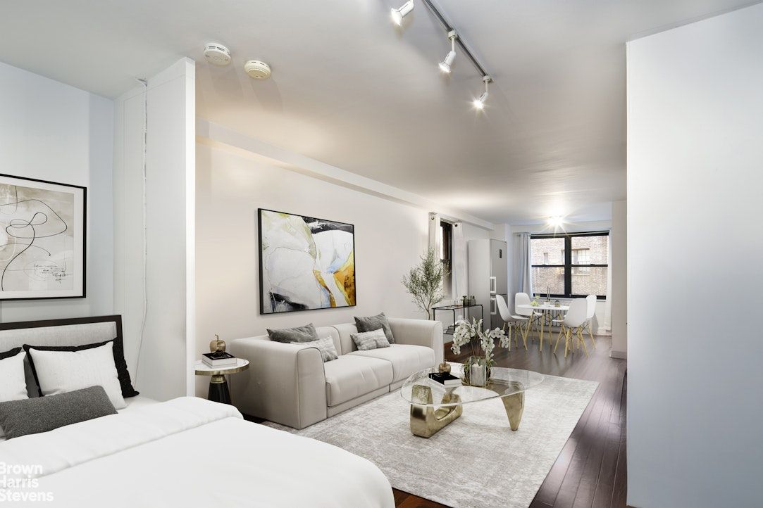 305 E 40th Street 5X