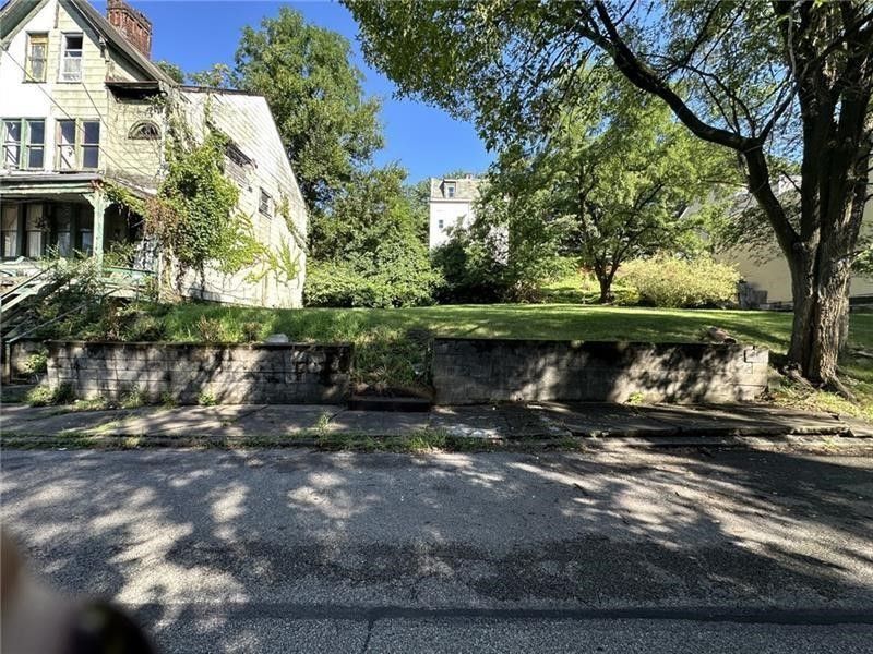 23 Geranium St