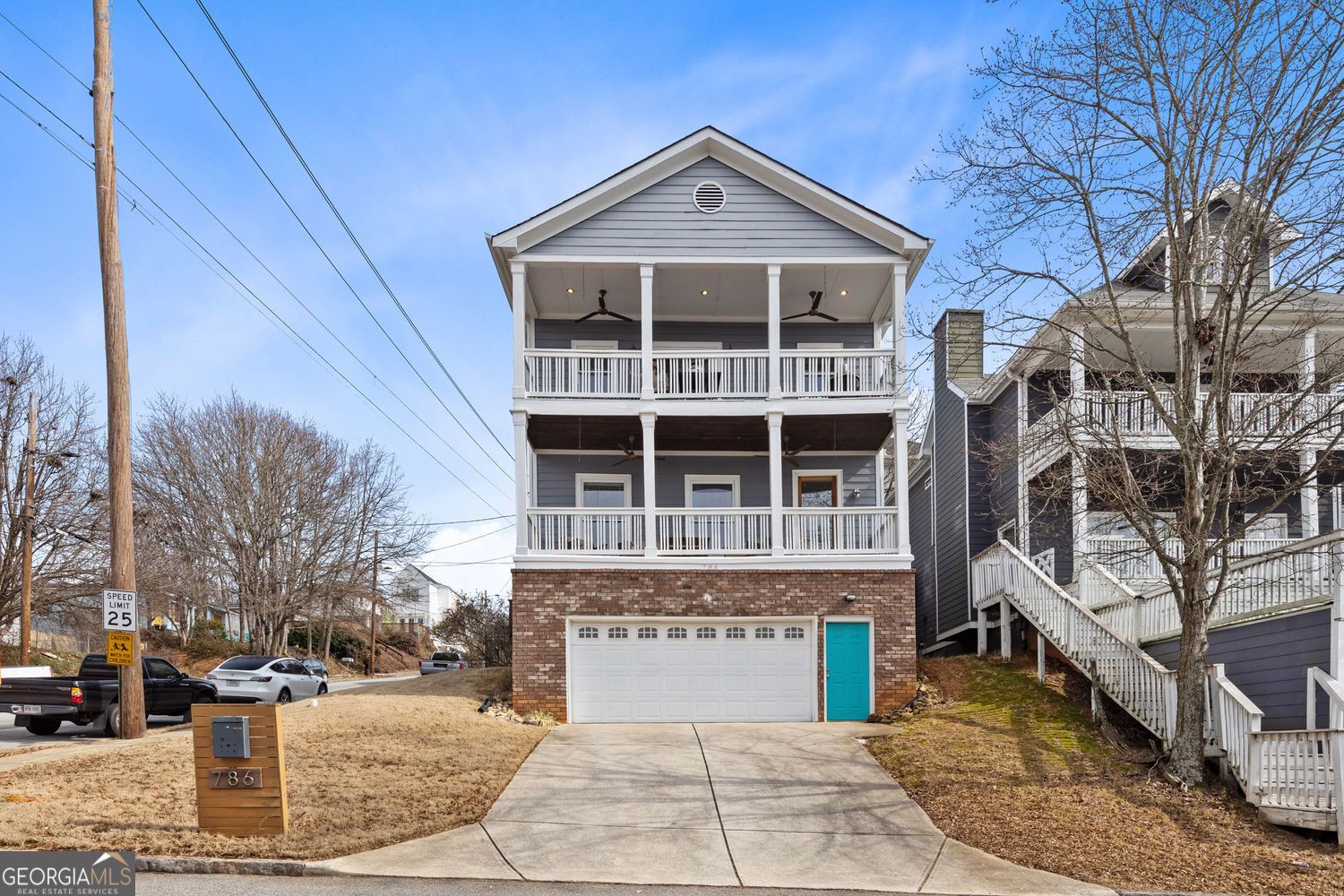786 Se Connally Street Se