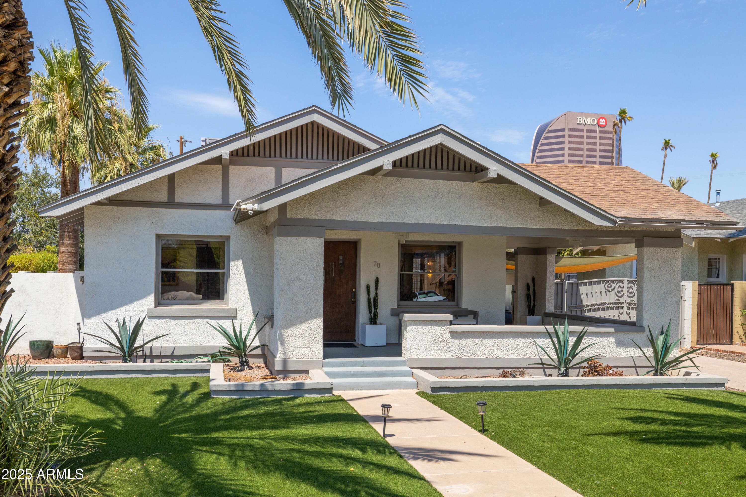 70 W Lynwood Street