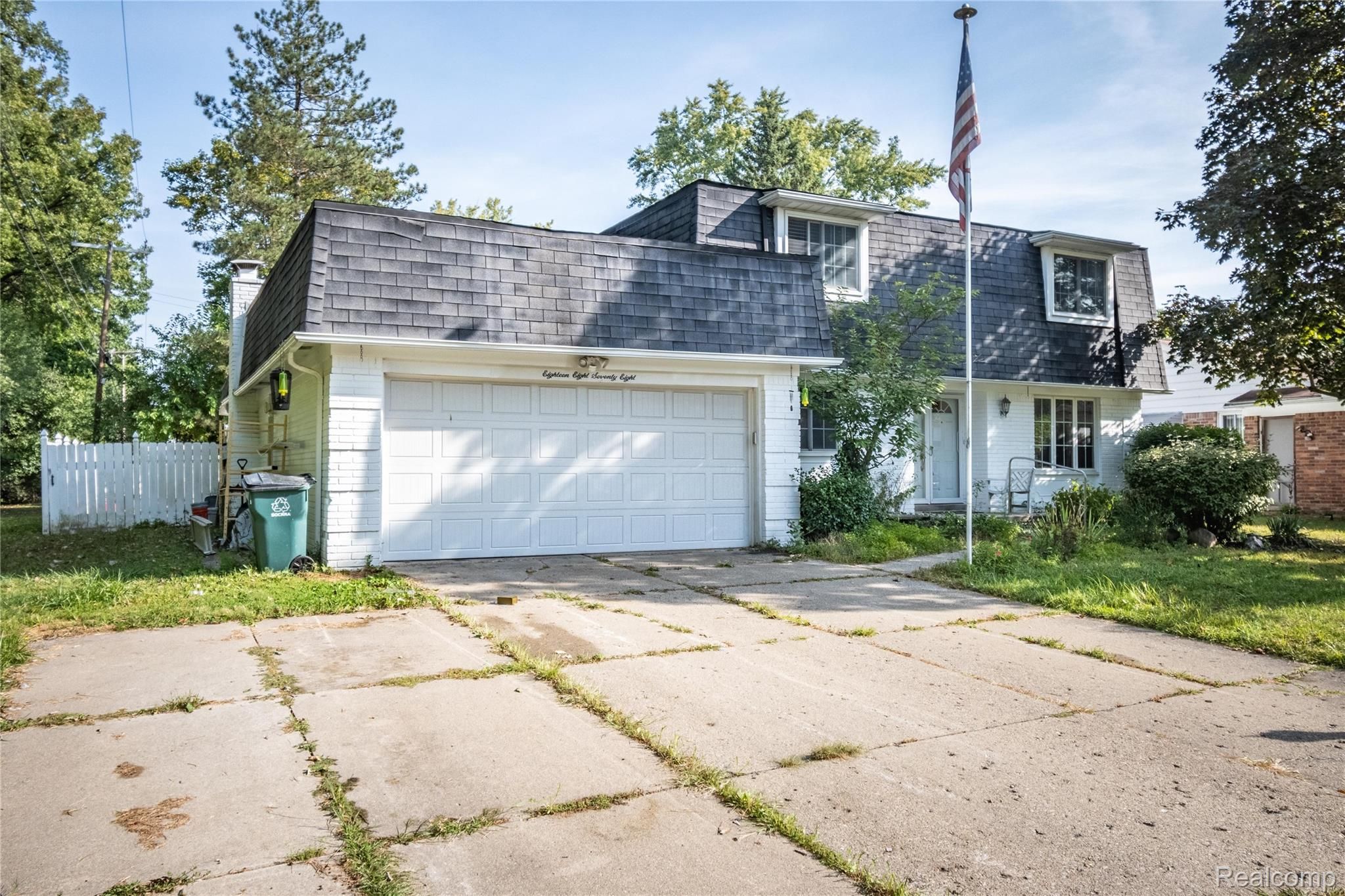 18878 Sunbright Avenue