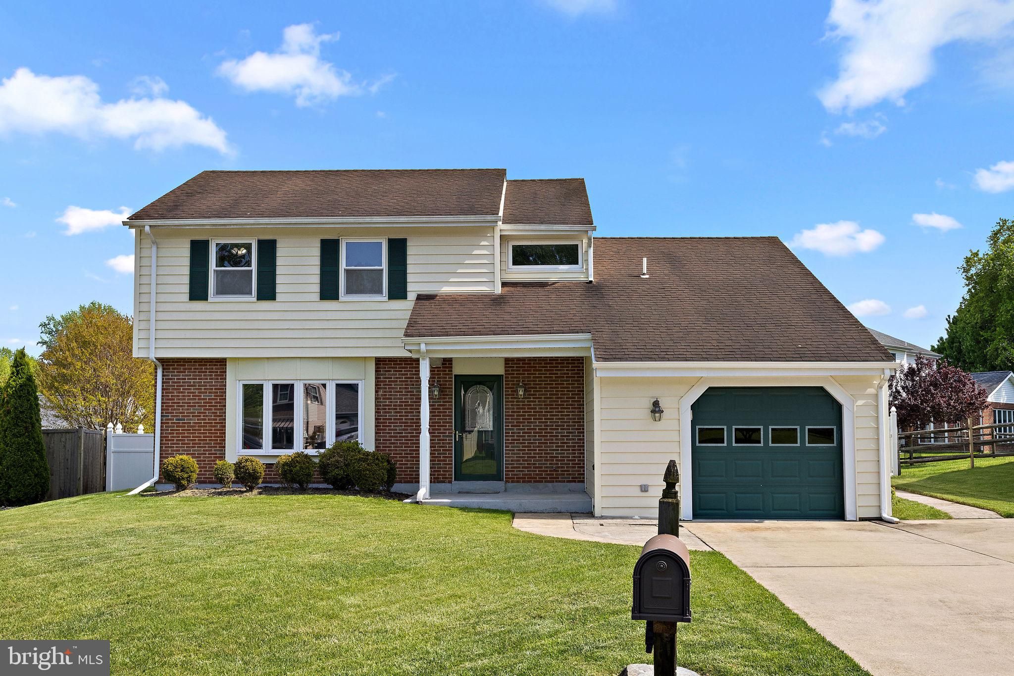 1905 S Woodmill Drive