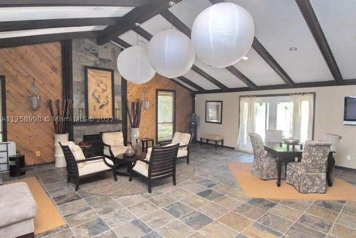 13389 Arbor Pointe 204