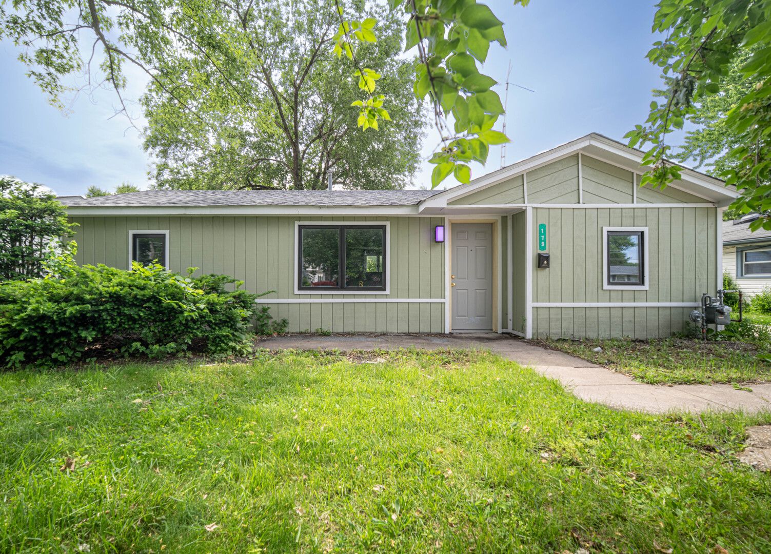 179 N Levasseur Avenue