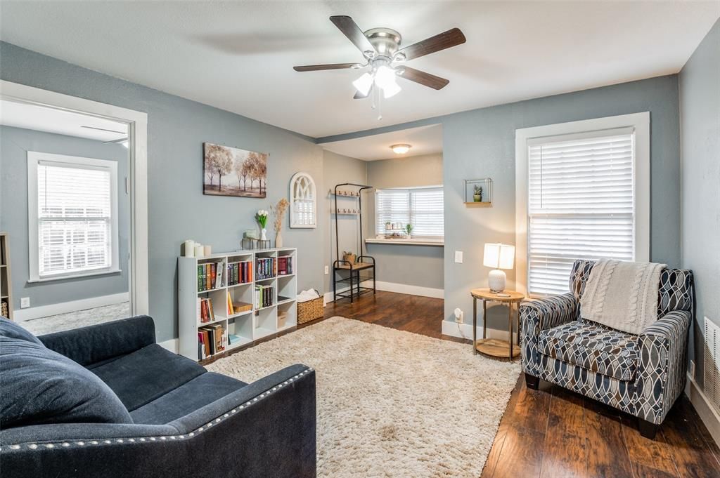 555 Gilcrease