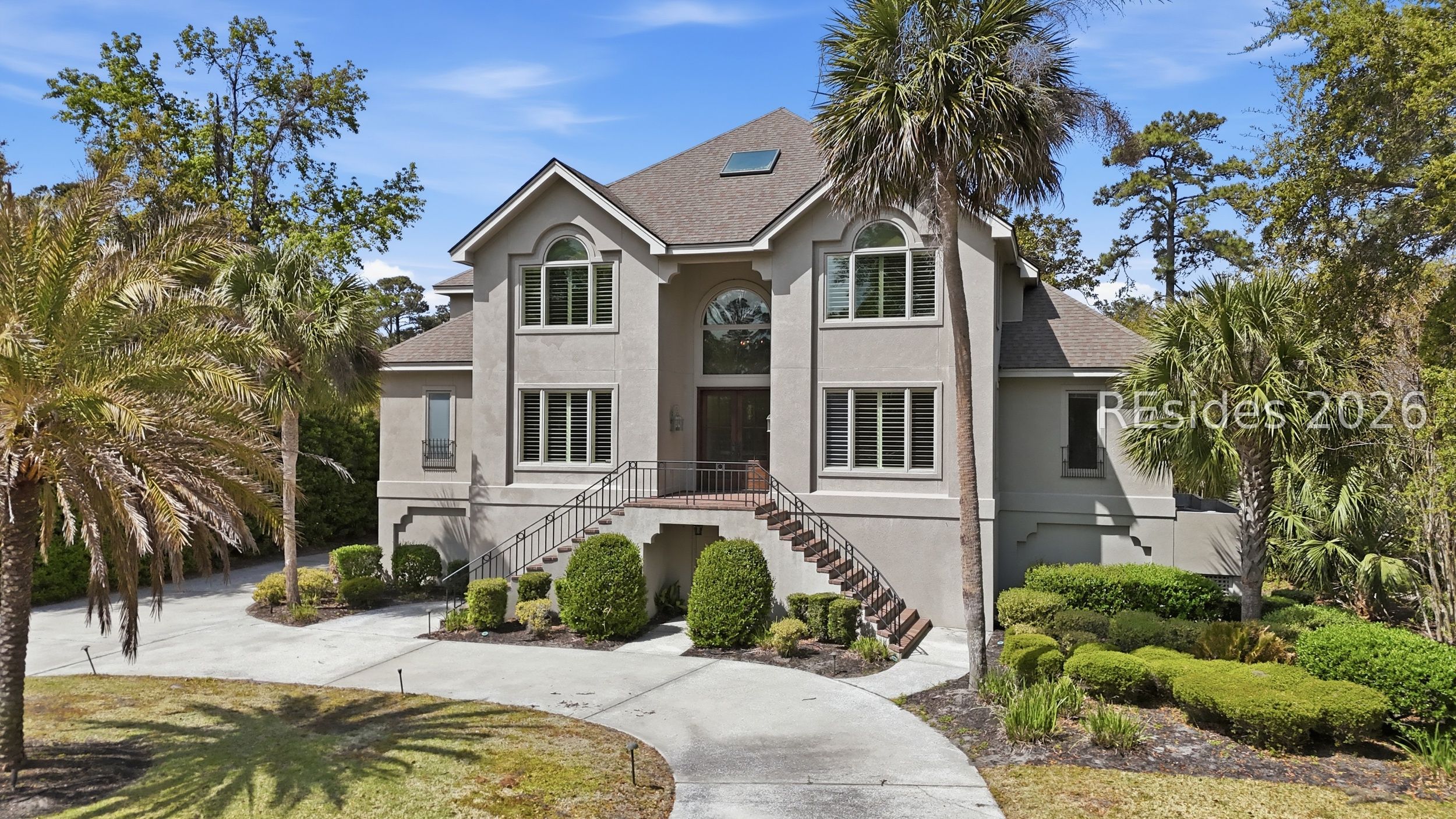 8 Leamington Lane