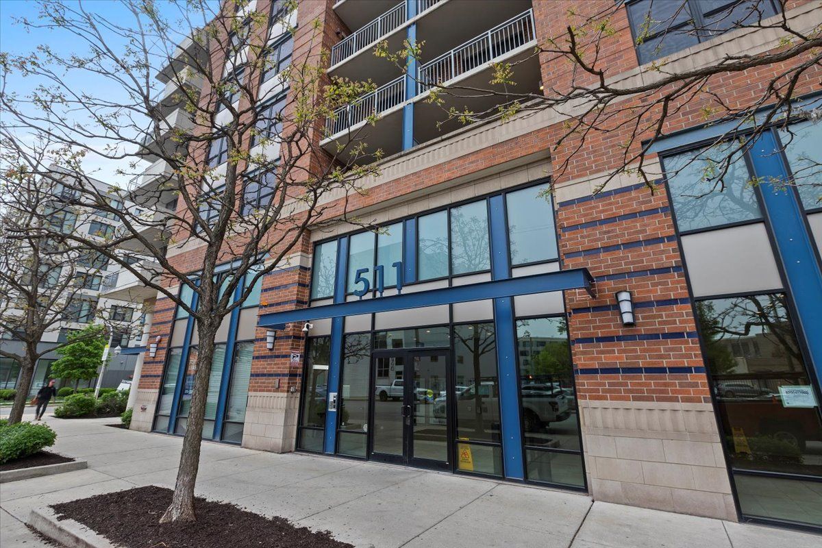 511 W Division Street 412