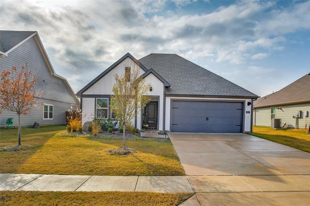 811 Primrose Lane