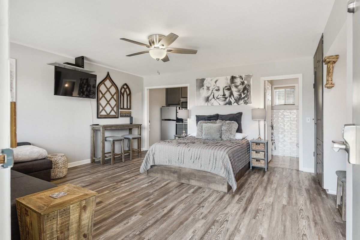 803 Hillview Hts 106