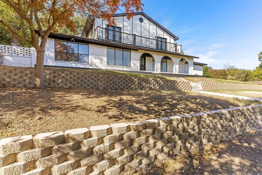3950 Rowan Drive