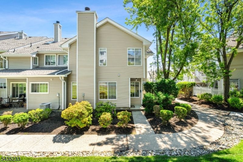 44 Morgan Court