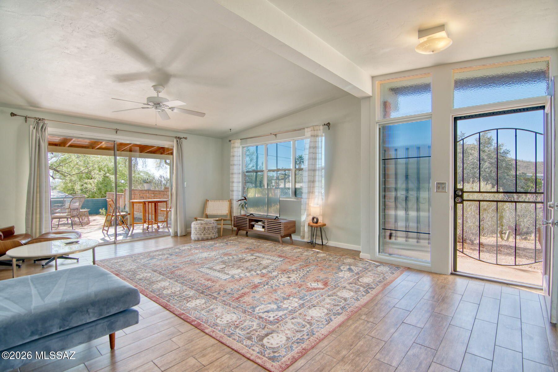 1942 W Calle Placida