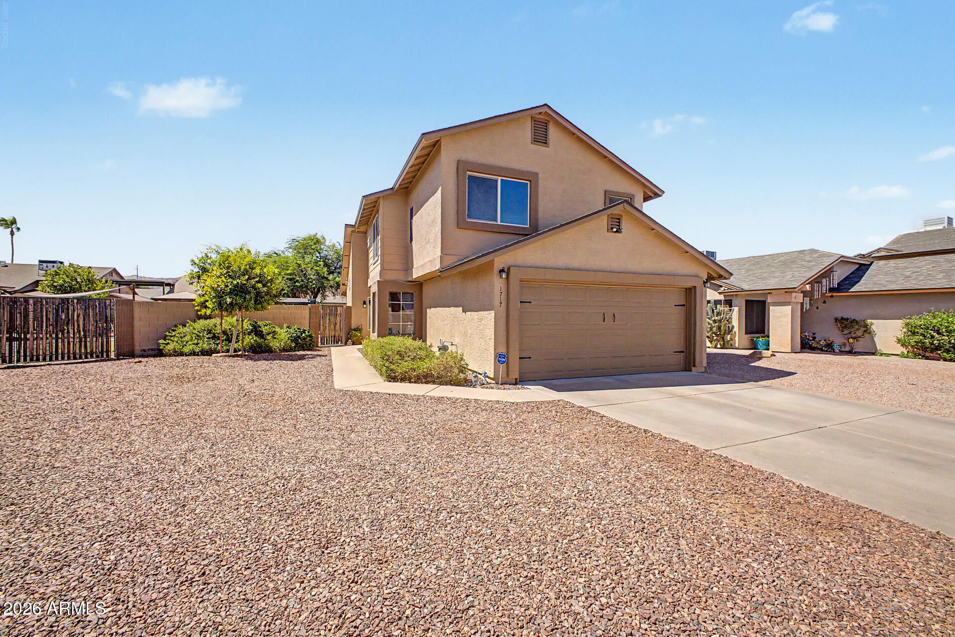 1717 E Greenway Circle
