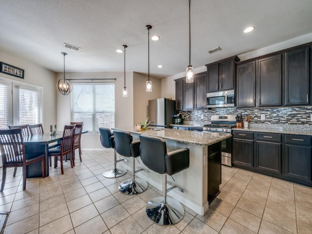 1800 Ridge Creek Lane