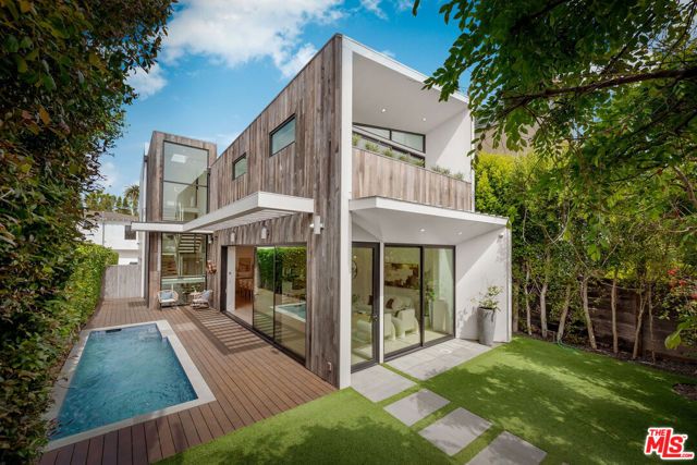 1620 Electric Avenue