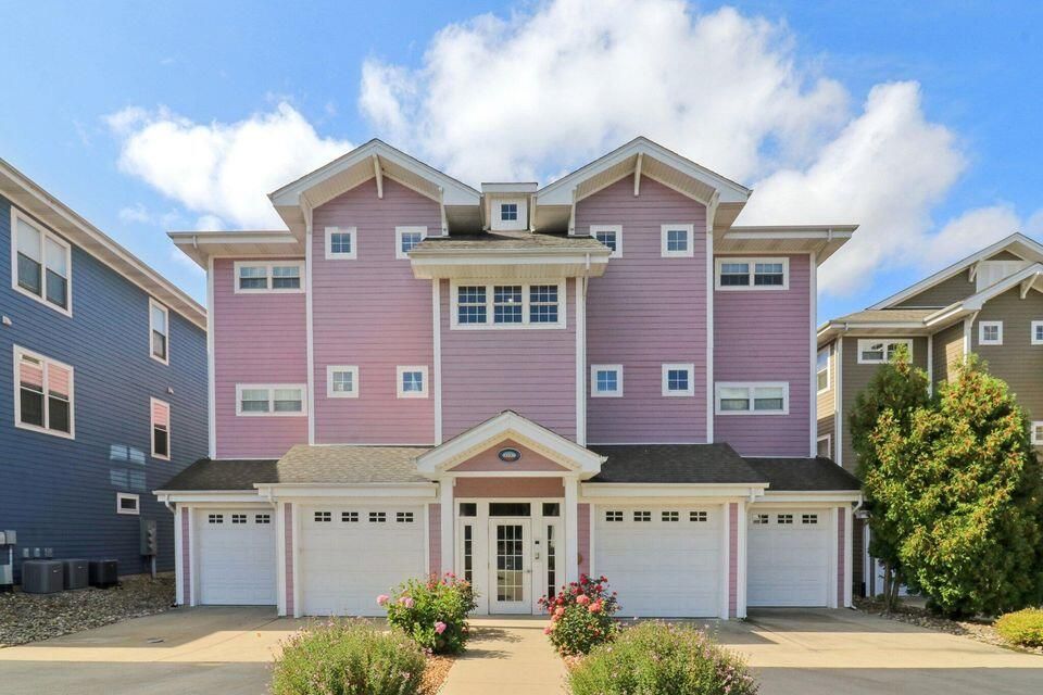 13236 Lake Shore Drive J-302