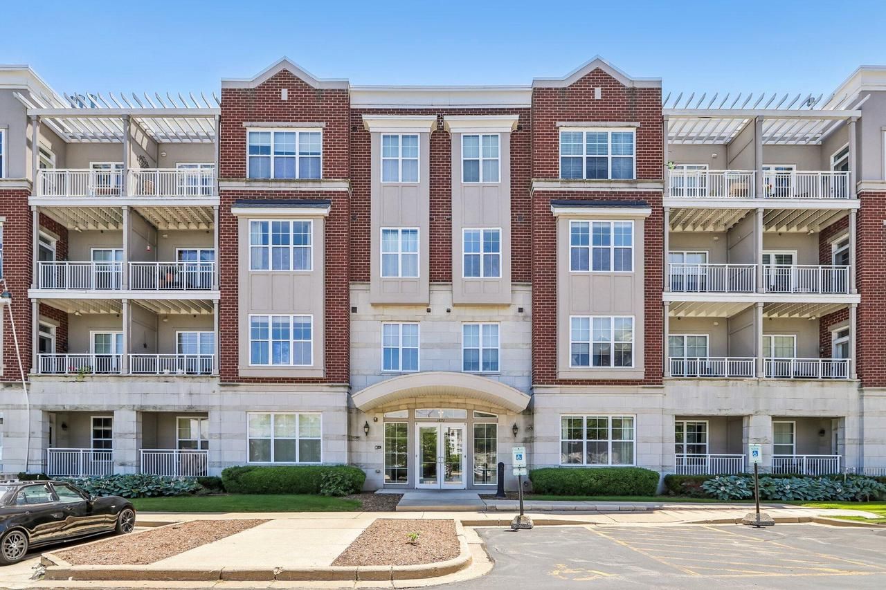 3872 S Lake Drive 110