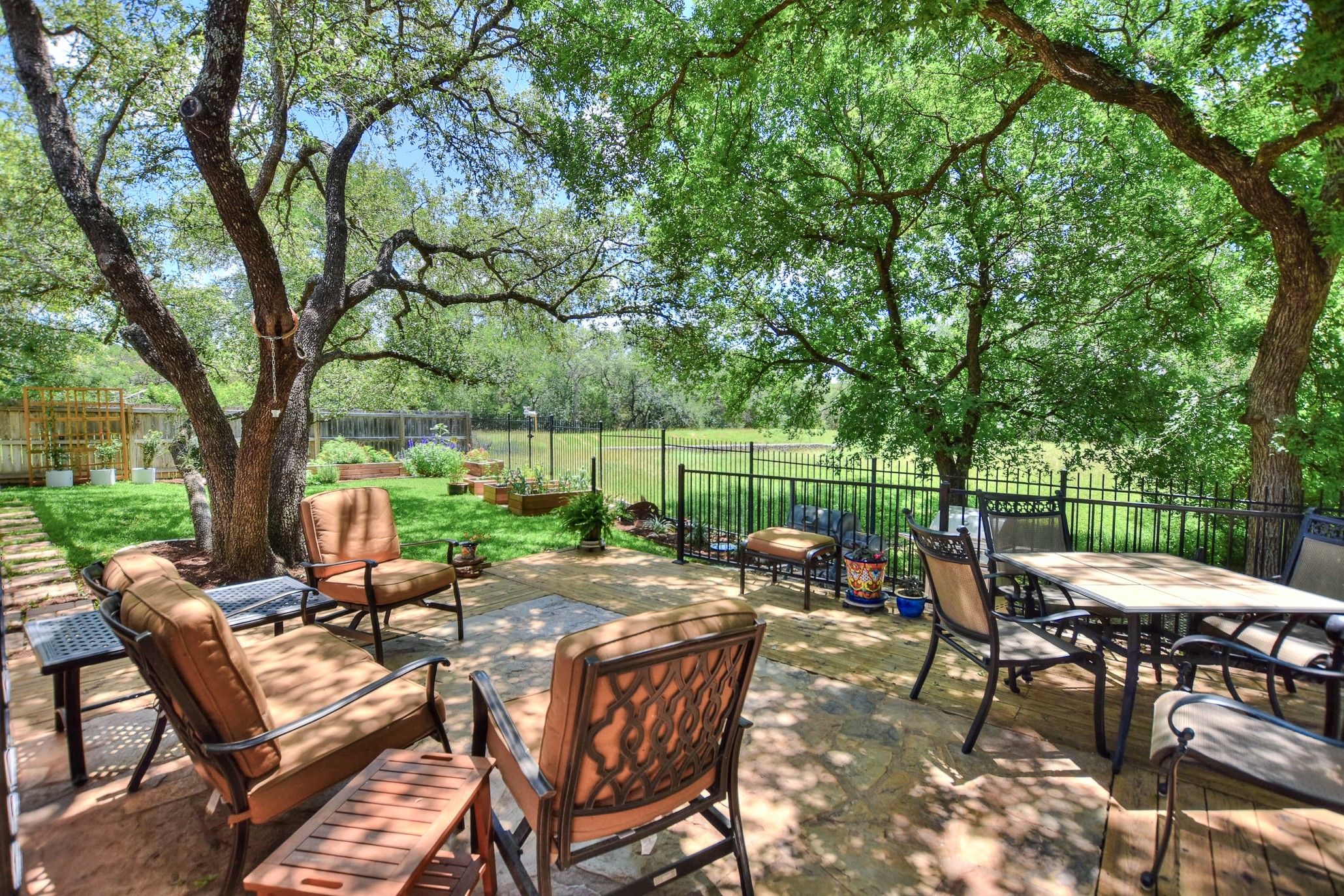 7610 Spanish Dove Court