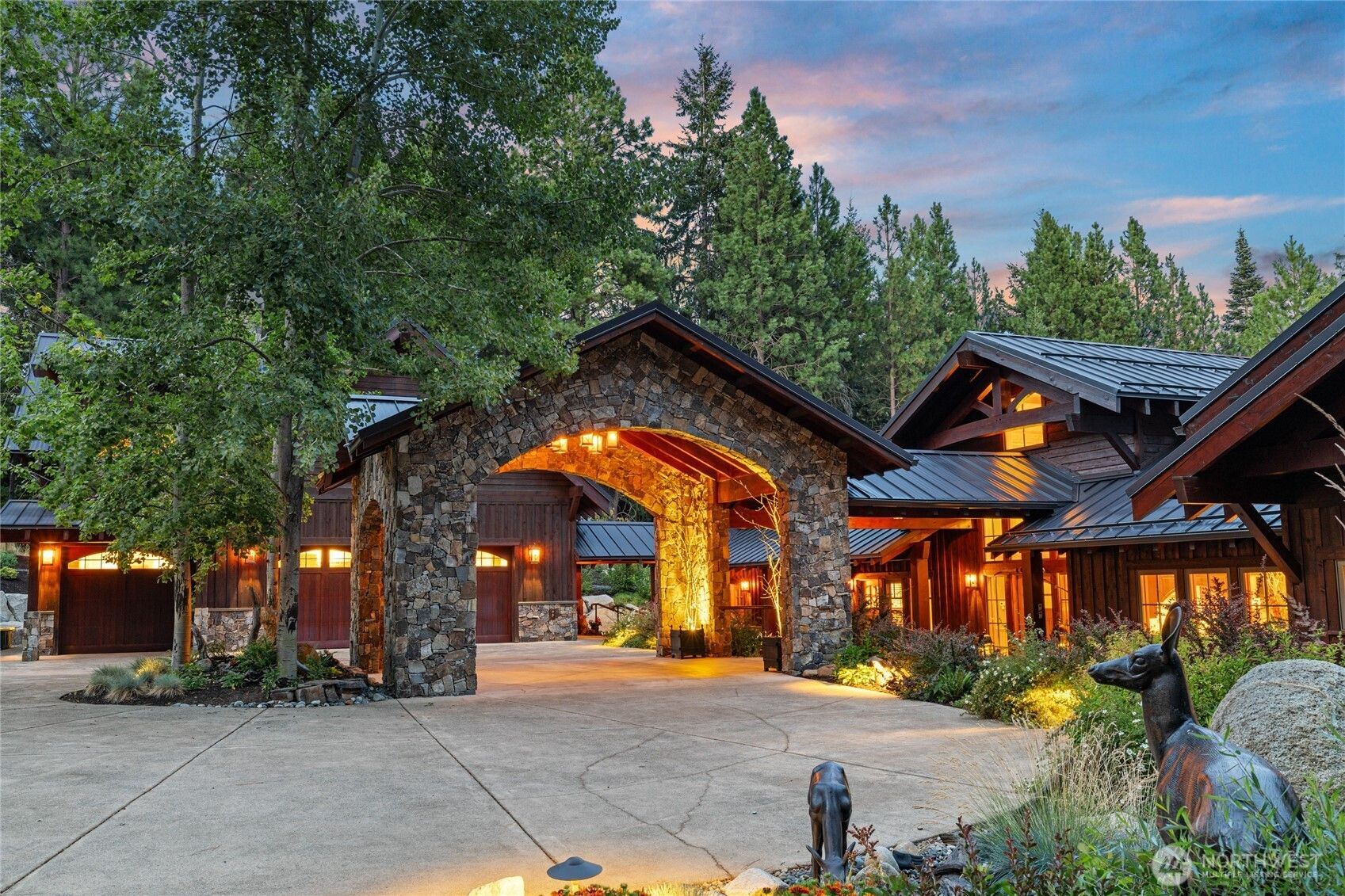 820 Iron Monarch Loop