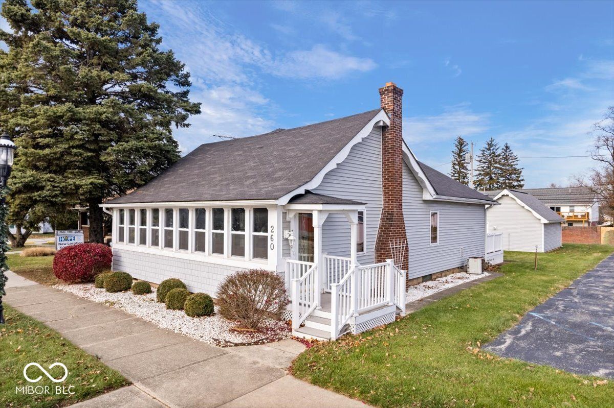260 W Jackson Street