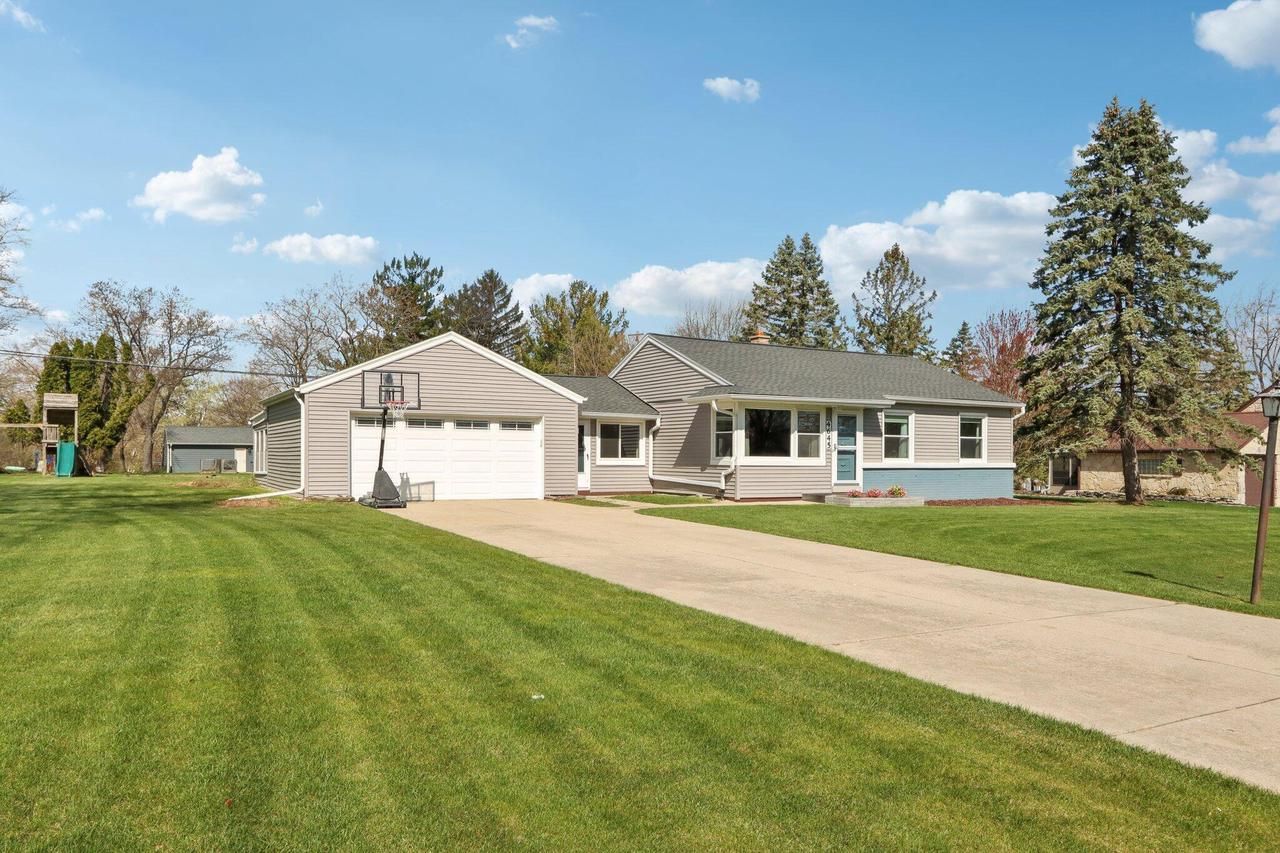 4645 North 148th Street
