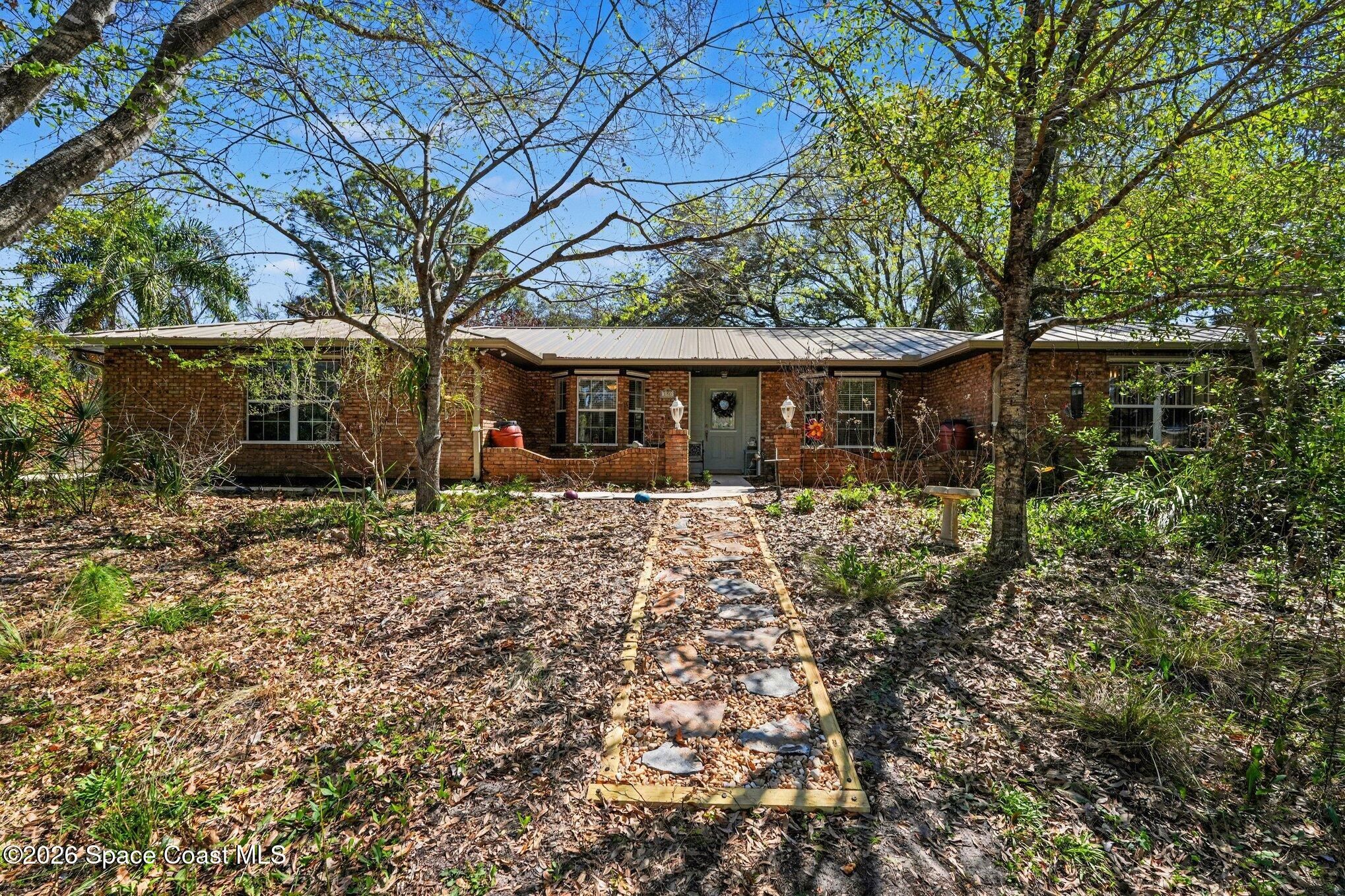 280 Naylor Street Ne