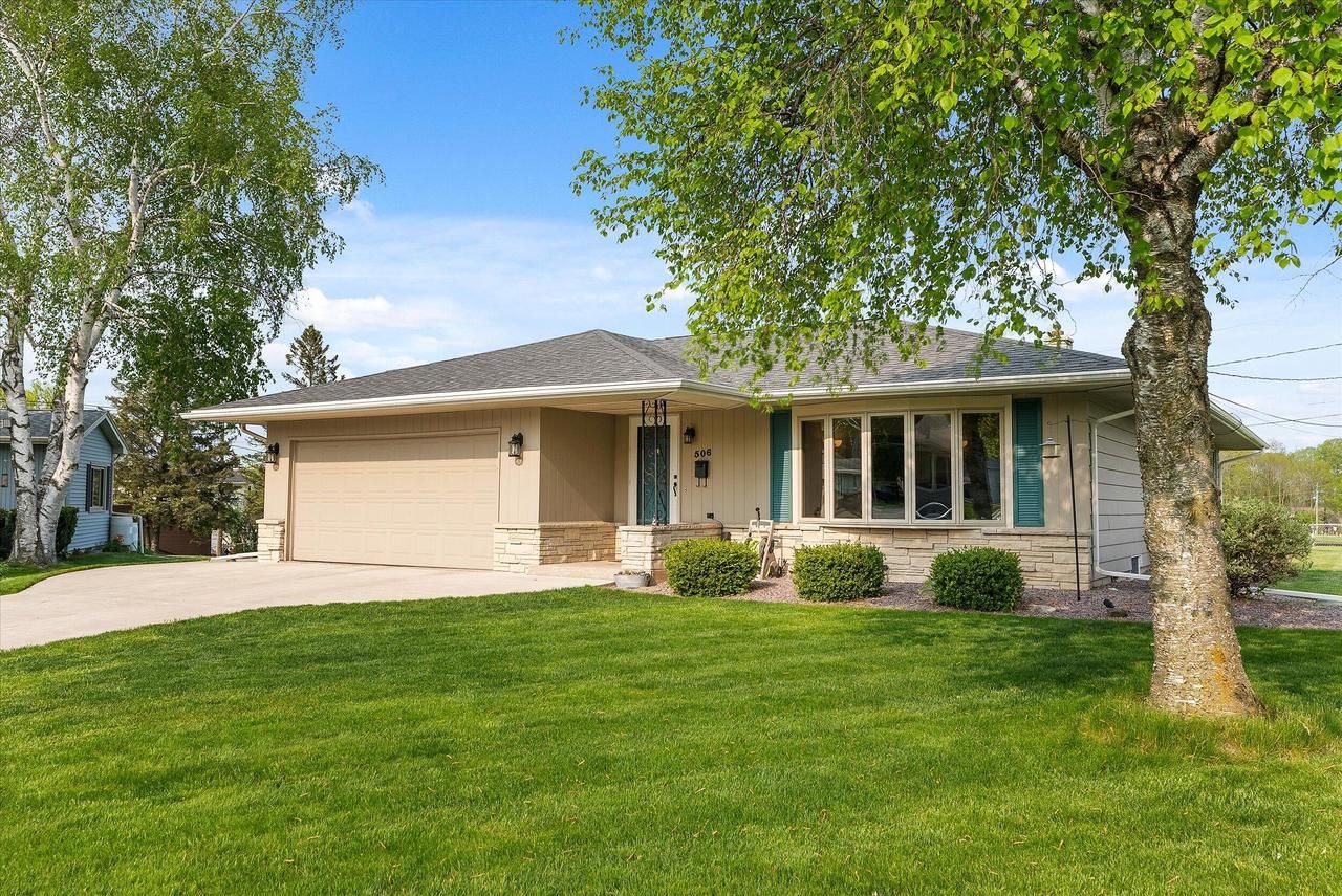 506 Meadow Lane