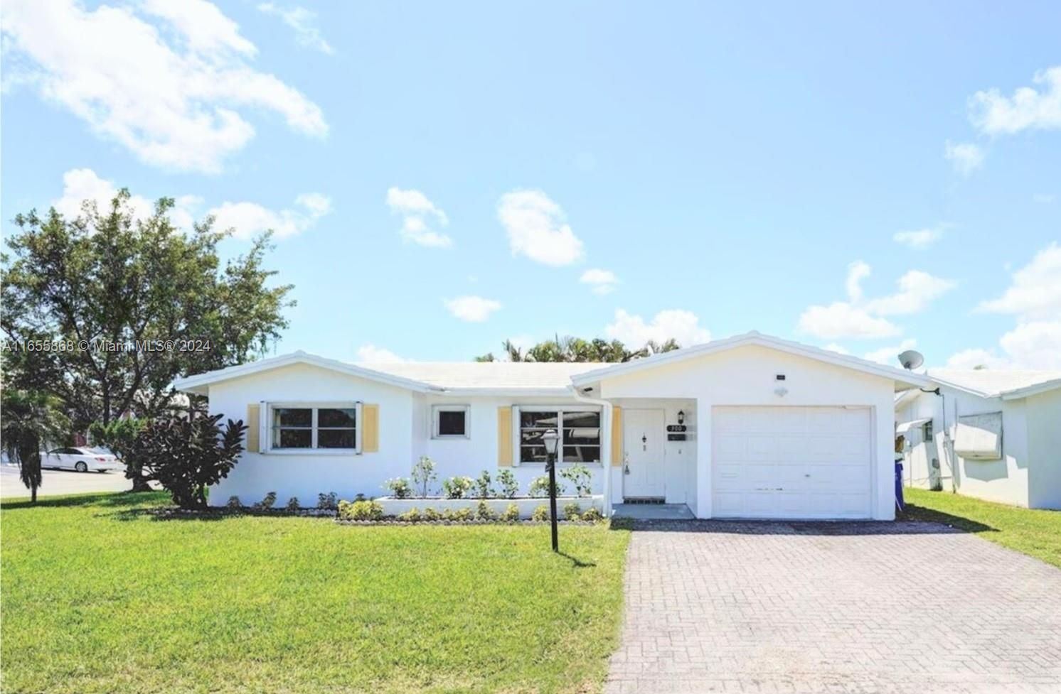 300 Nw 28th Ct