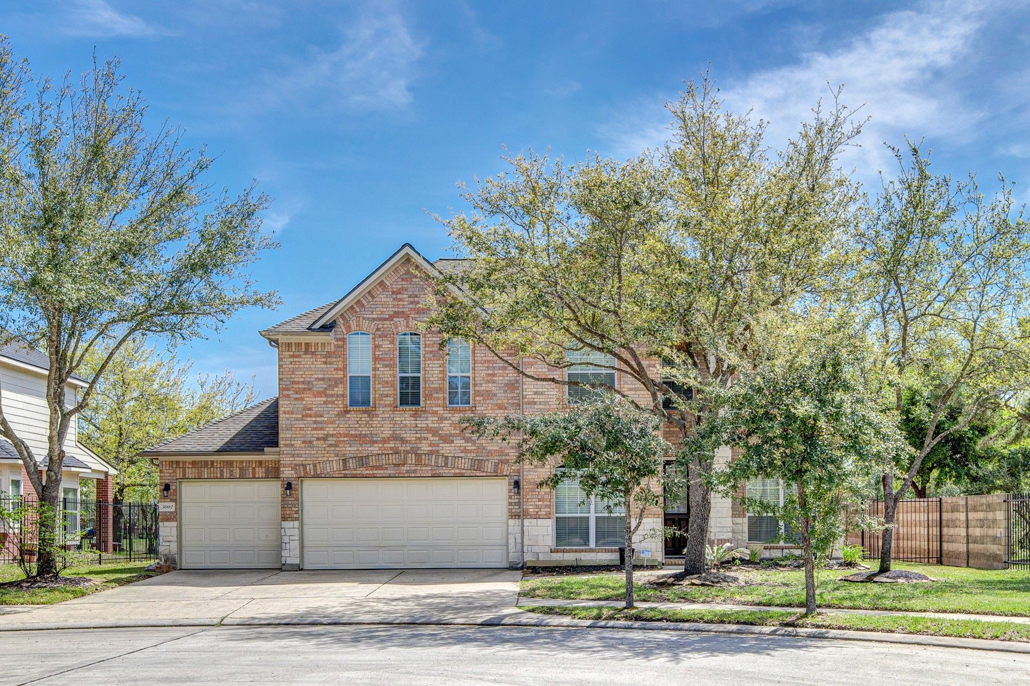 3002 Vincent Crossing Drive
