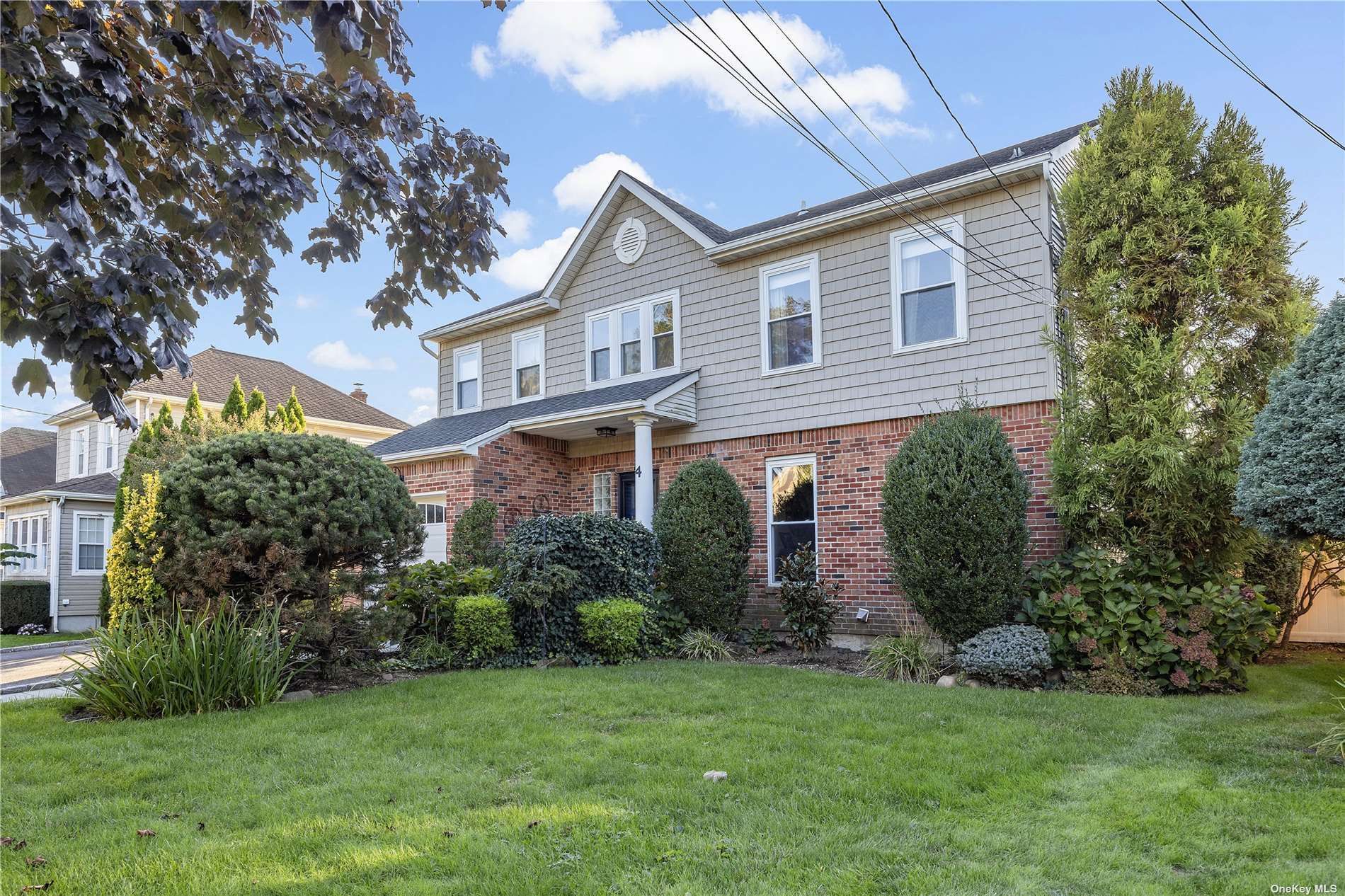 4 Wellington Road S