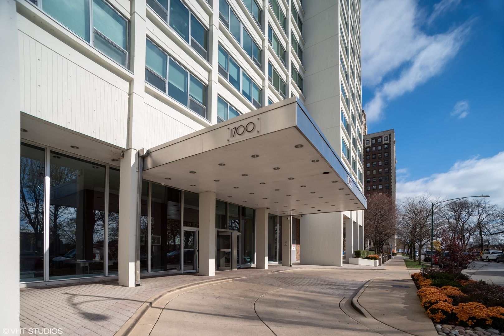 1700 E 56th Street 904