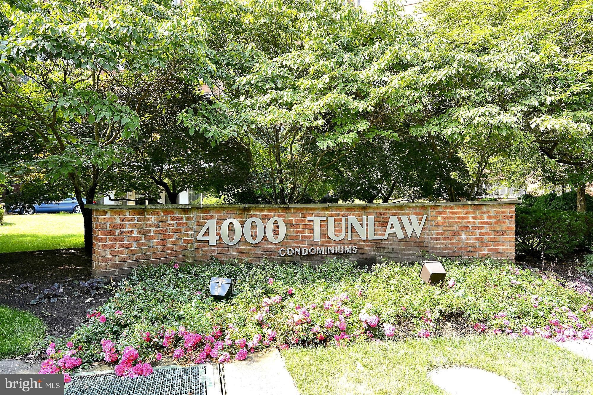 4000 Tunlaw Road Nw 428
