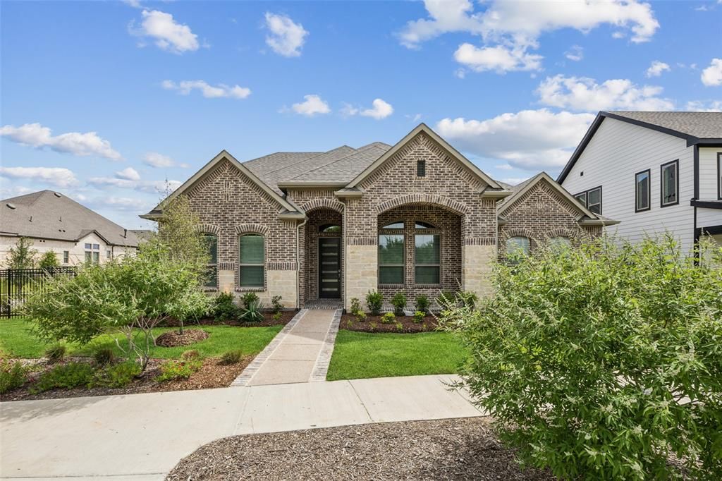 1017 Daisy Way