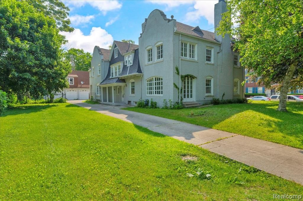 1710 Seminole Street