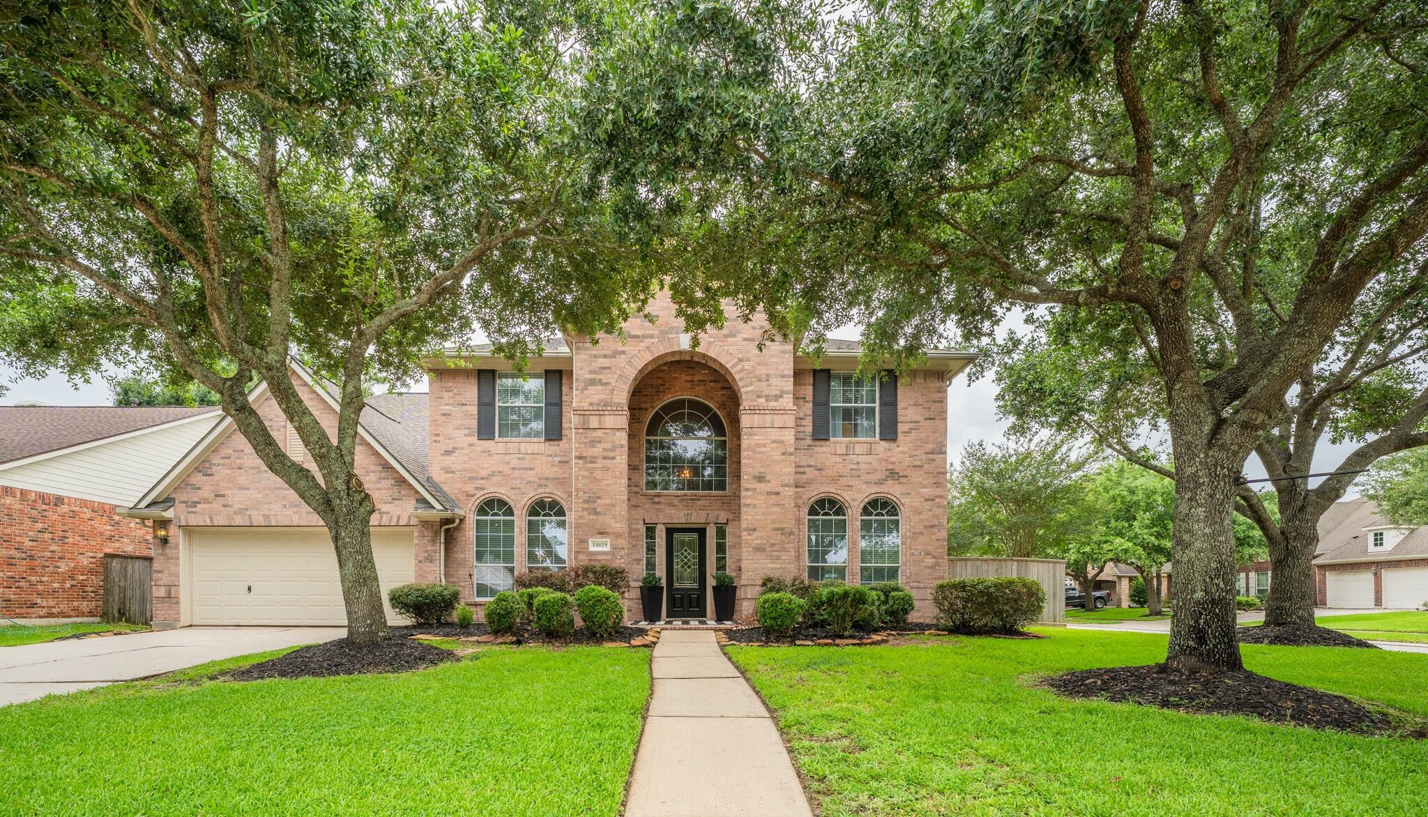 14619 Woodside Crossing Lane