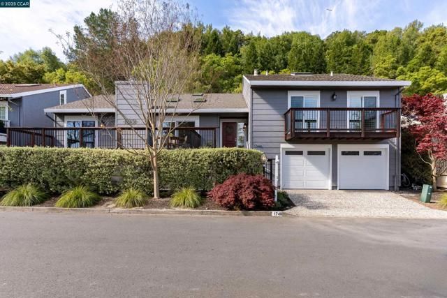 1746 Spyglass Ln