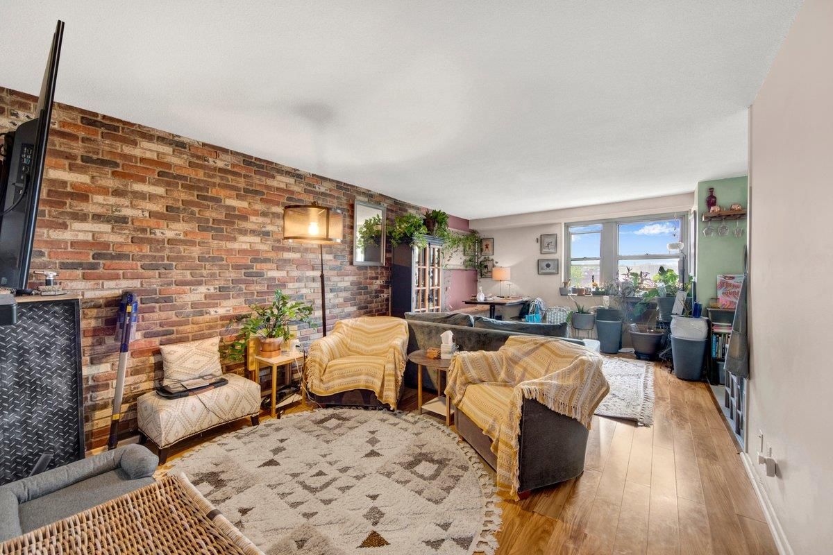 290 W 232nd Street 8E