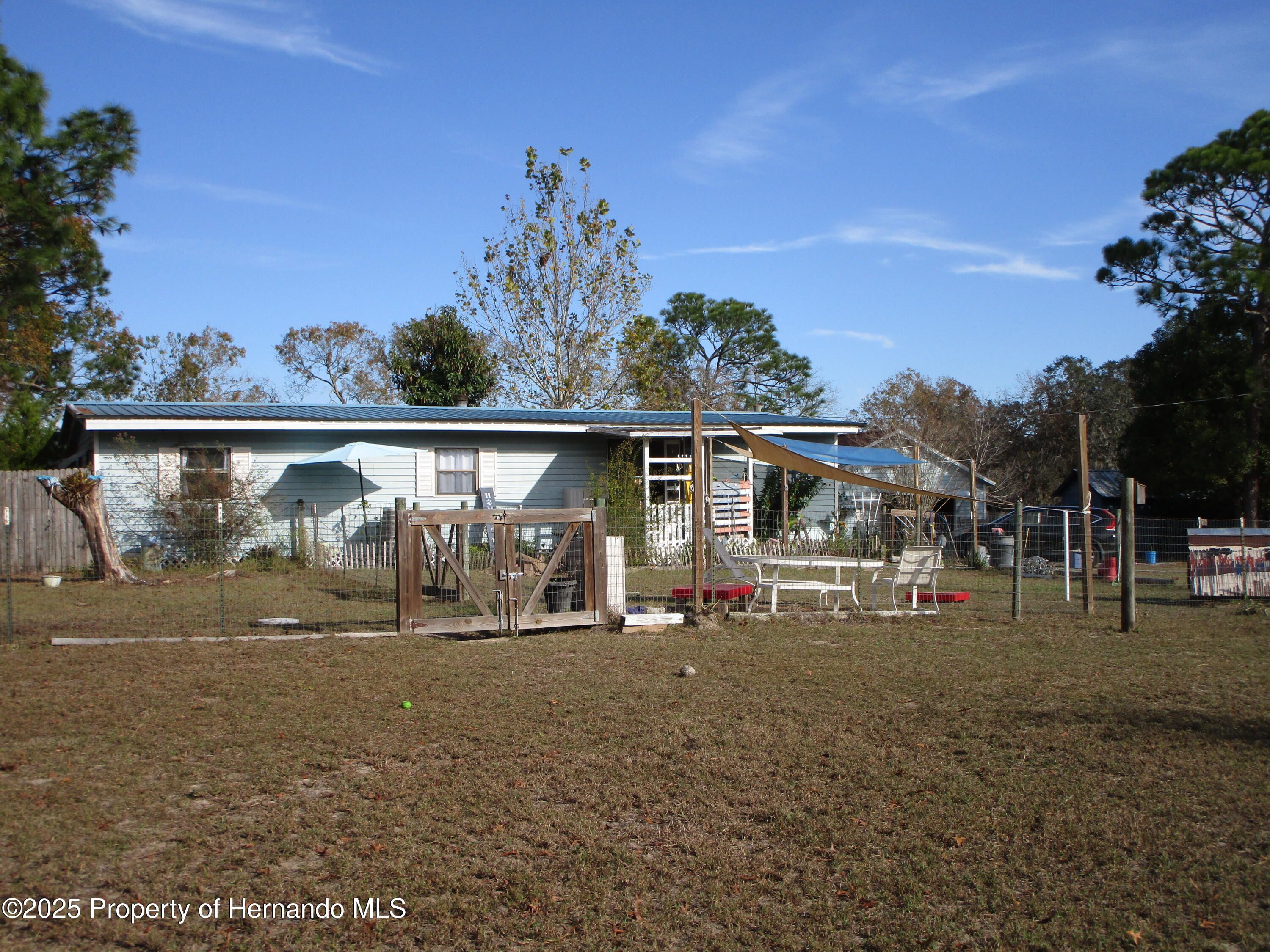 17609 Bathurst Avenue