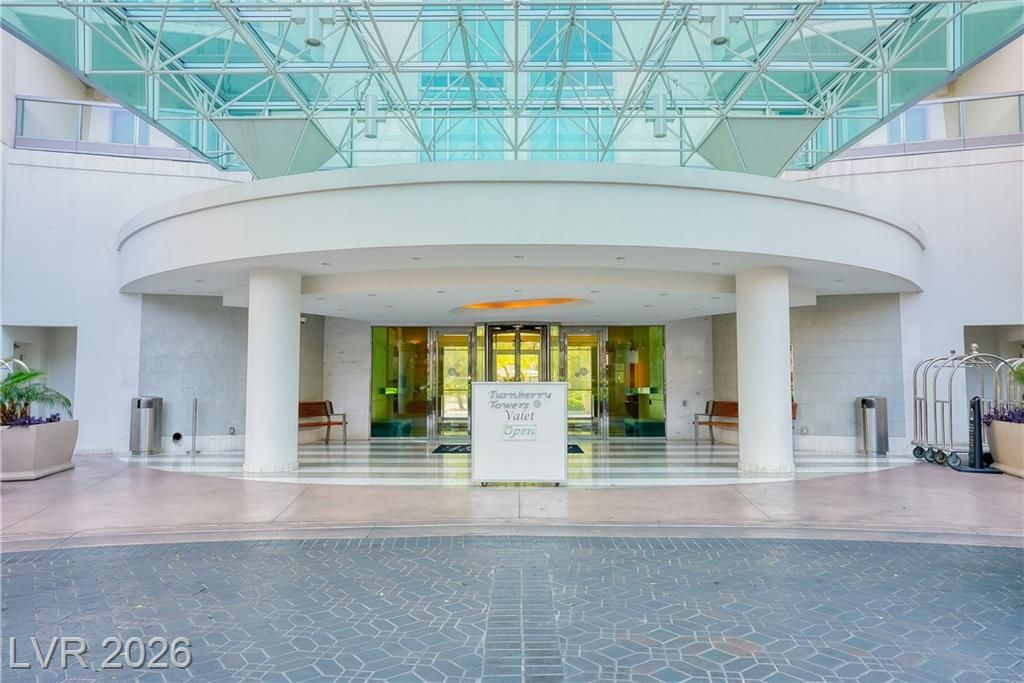 222 Karen Avenue 2506