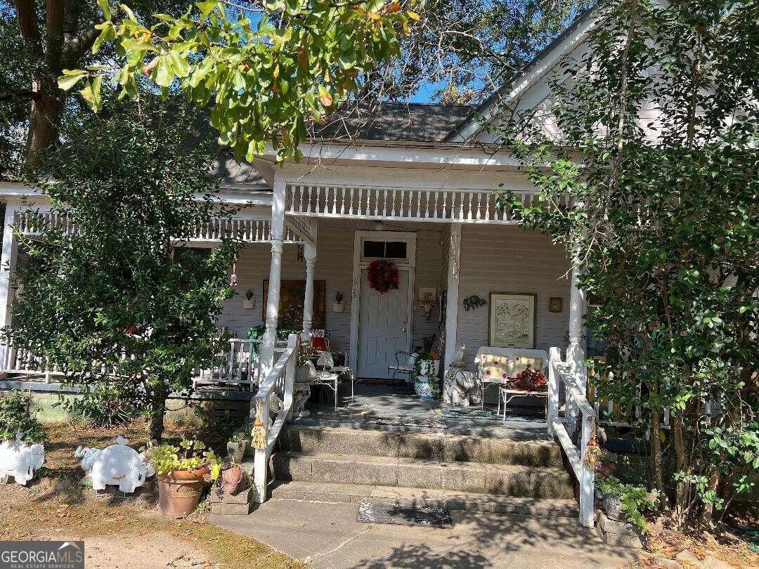 615 Calhoun Avenue Ne