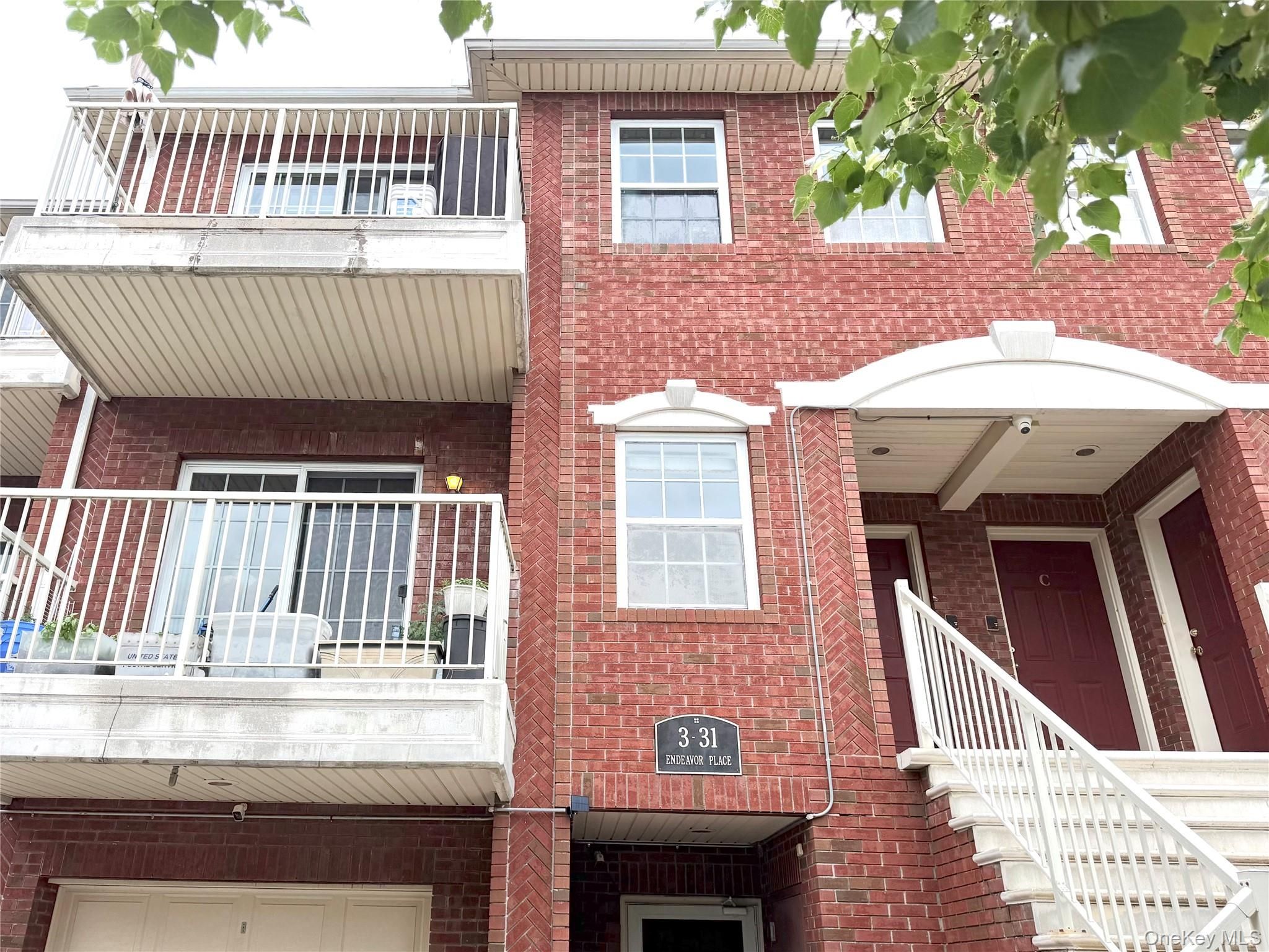 3-31 Endeavor Place B