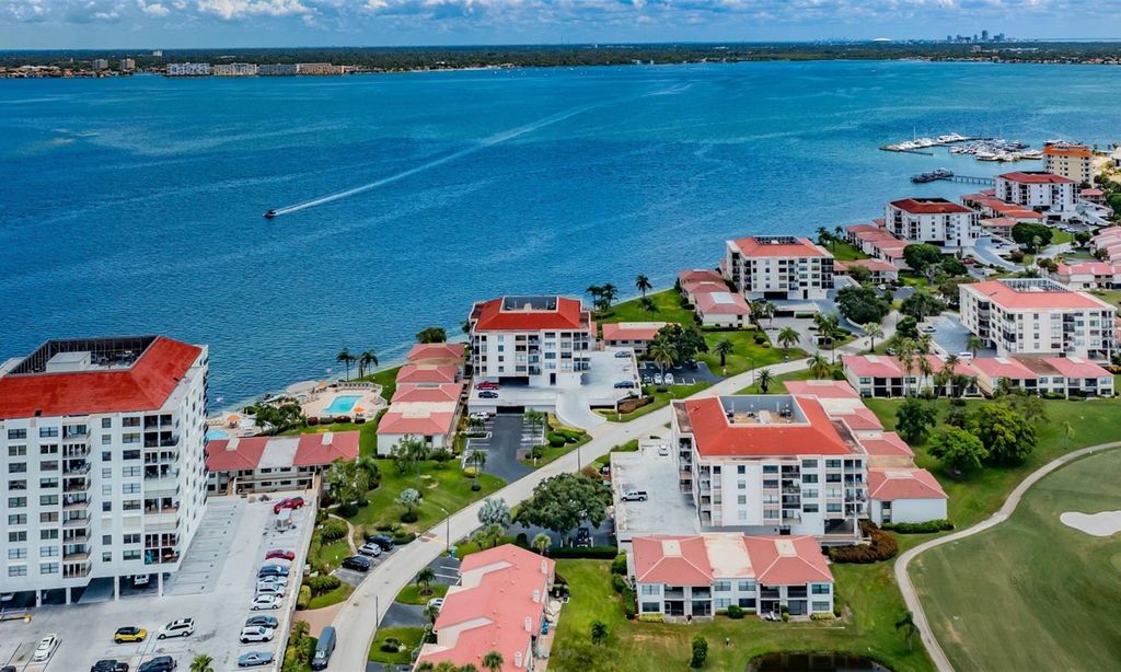 Casa Del Mar Condominiums